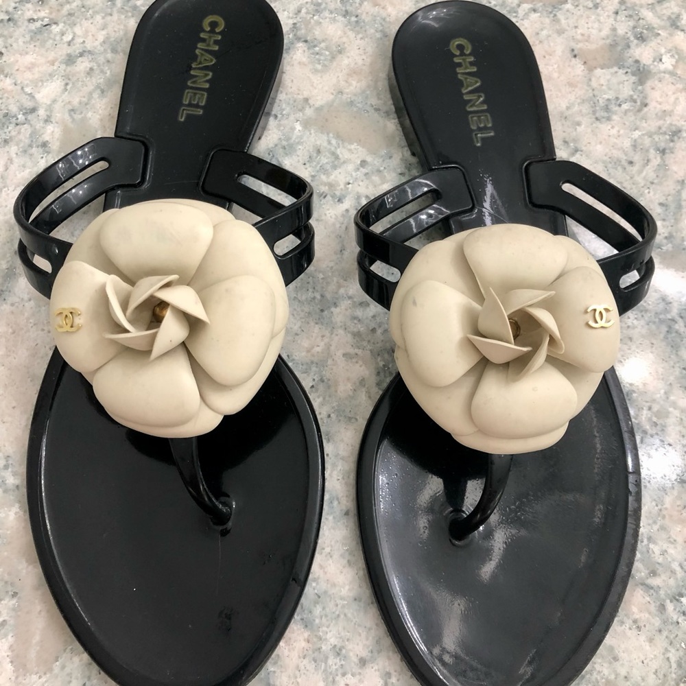 Chanel Black Jelly Camellia Flower Flip Flop/ Thong  size 9